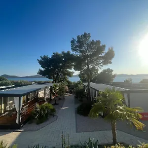 3* Prázdninový areál Dalmaris Camp - Prestige Mobile Homes